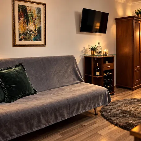 Hubert Galeri 3*
